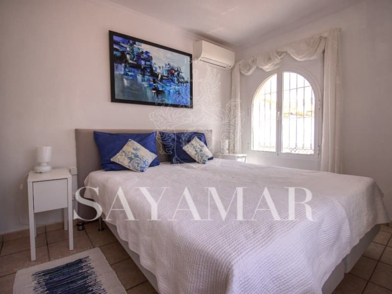 3 bedroom Villa for sale in Arenas with garage - € 715,000 (Ref: 9820332)
