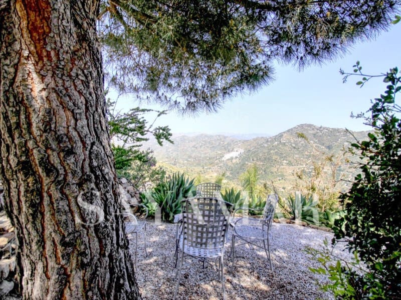 3 bedroom Villa for sale in Arenas with garage - € 715,000 (Ref: 9820332)