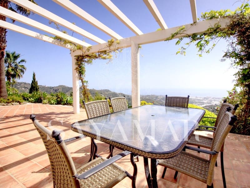 3 bedroom Villa for sale in Arenas with garage - € 715,000 (Ref: 9820332)