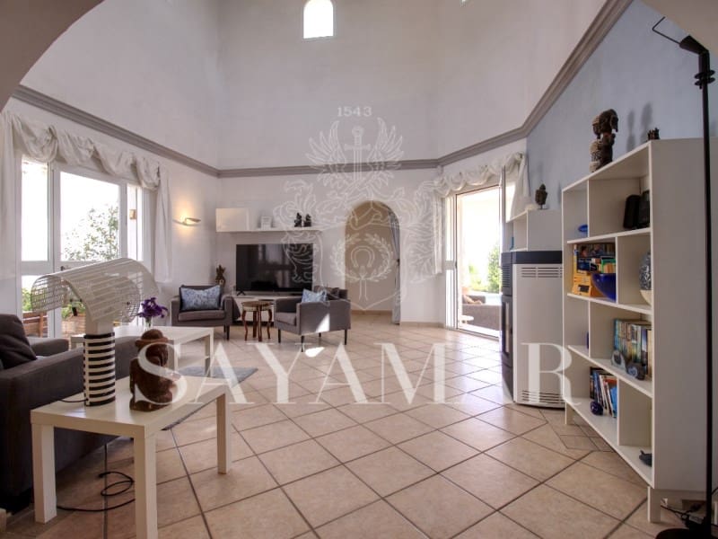 3 bedroom Villa for sale in Arenas with garage - € 715,000 (Ref: 9820332)