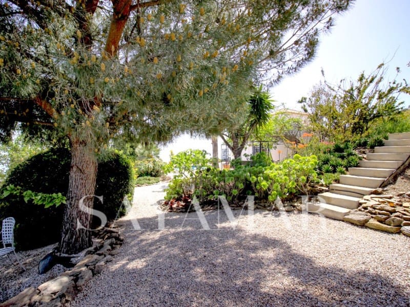 3 bedroom Villa for sale in Arenas with garage - € 715,000 (Ref: 9820332)