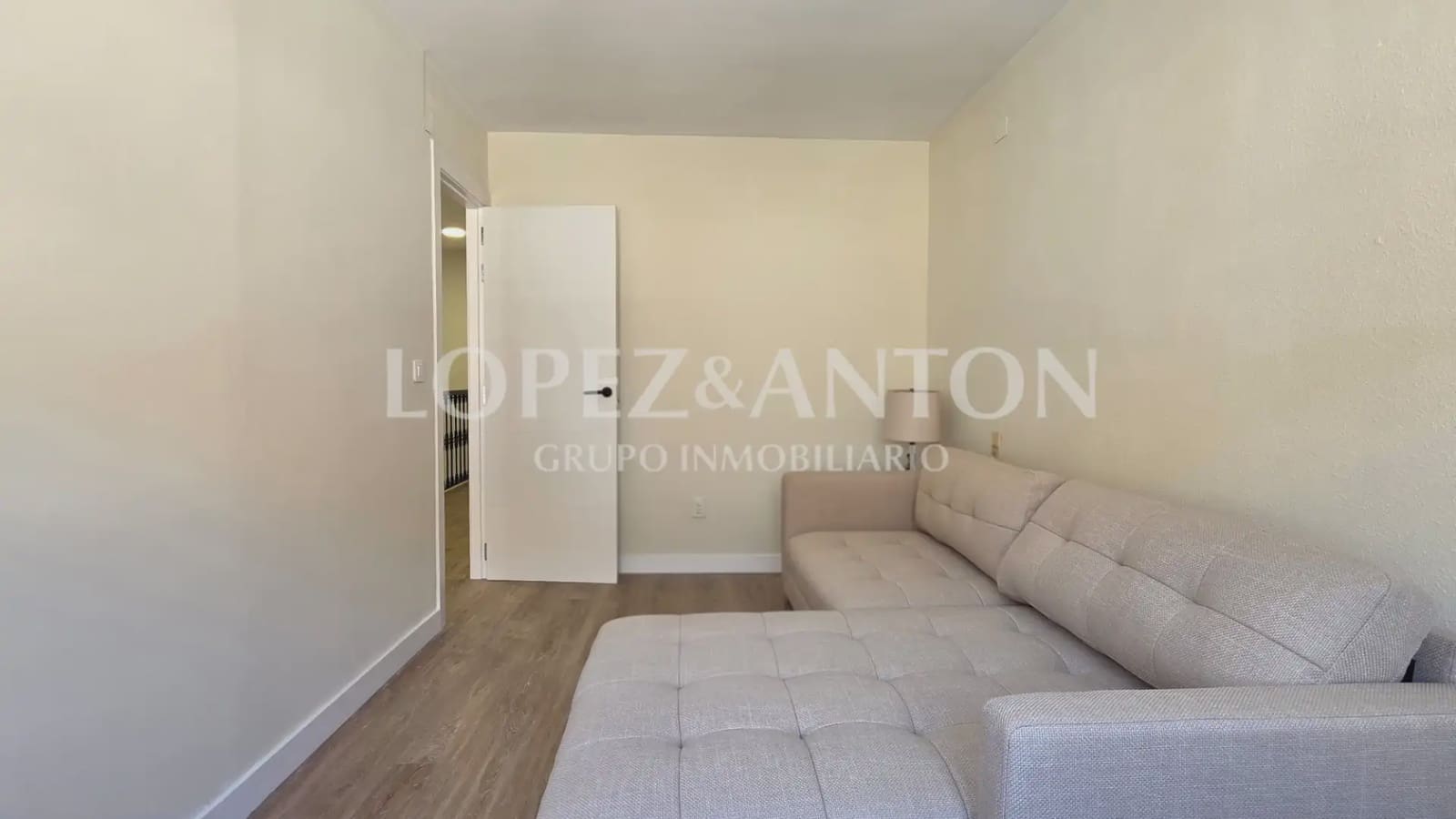 5 chambre Villa/Maison Mitoyenne à vendre à L'Eliana avec garage - 495 000 € (Ref: 10078799)