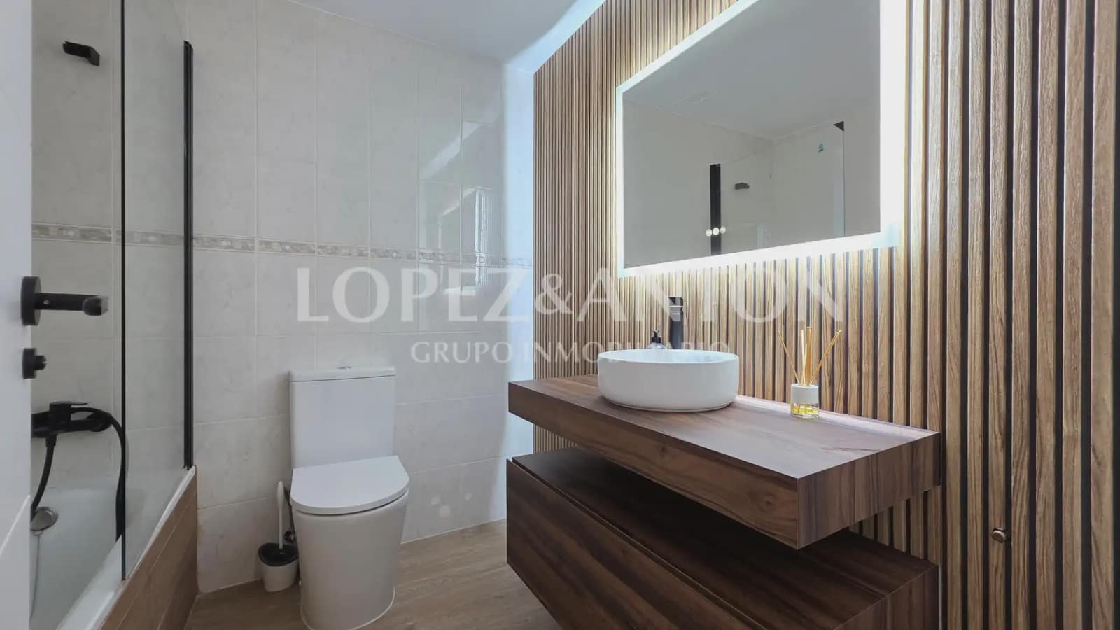 5 chambre Villa/Maison Mitoyenne à vendre à L'Eliana avec garage - 495 000 € (Ref: 10078799)