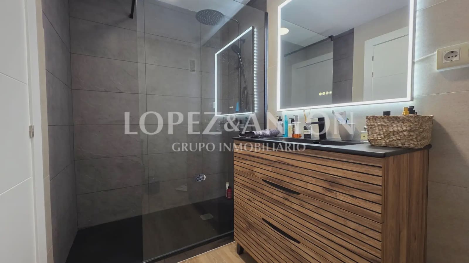5 chambre Villa/Maison Mitoyenne à vendre à L'Eliana avec garage - 495 000 € (Ref: 10078799)