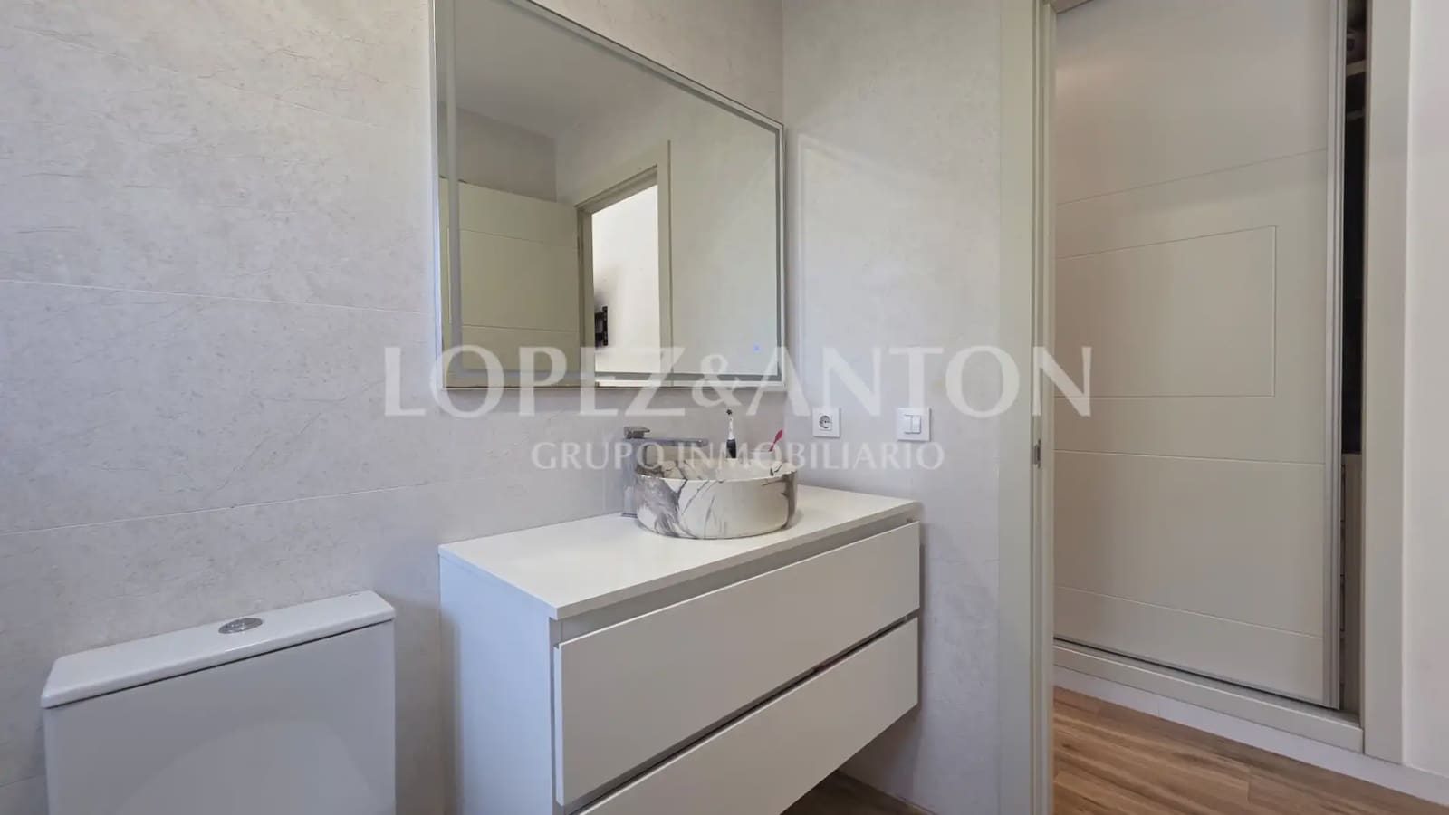 Chalet de 4 habitaciones en L'Eliana en venta con piscina garaje - 590.000 € (Ref: 10078800)