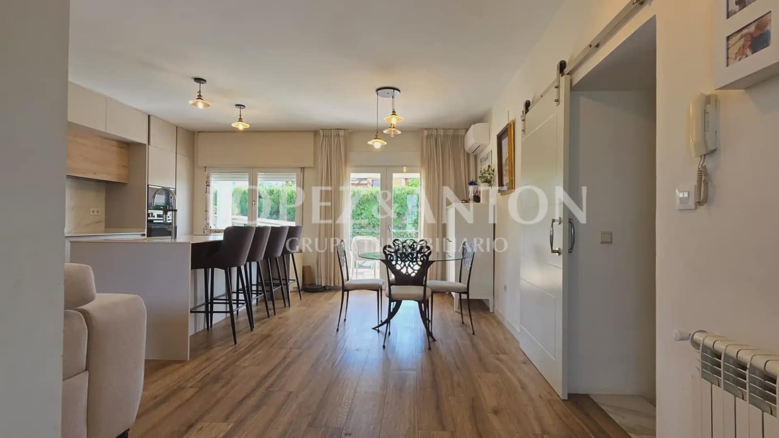 Chalet de 4 habitaciones en L'Eliana en venta con piscina garaje - 590.000 € (Ref: 10078800)