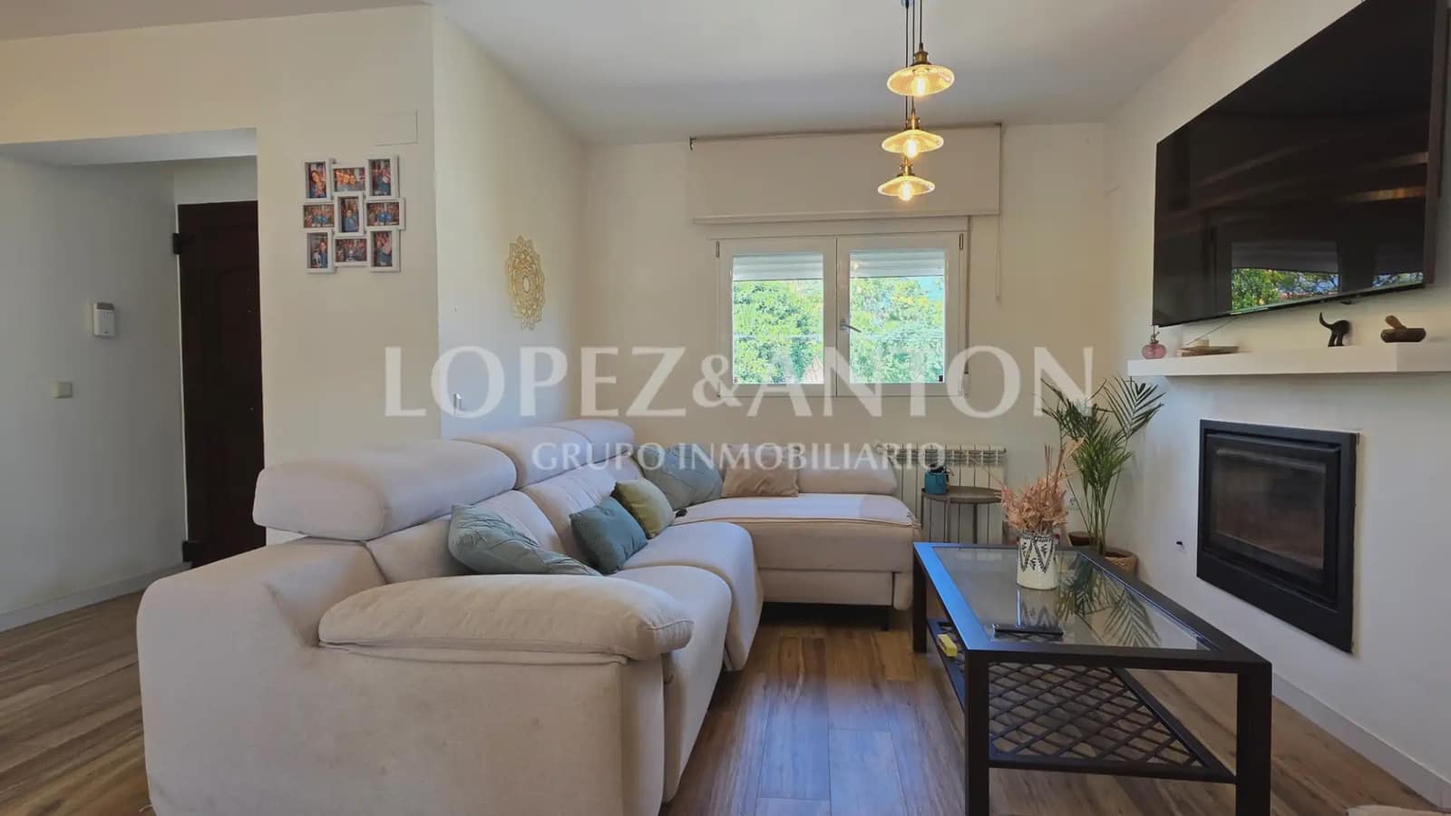 Chalet de 4 habitaciones en L'Eliana en venta con piscina garaje - 590.000 € (Ref: 10078800)