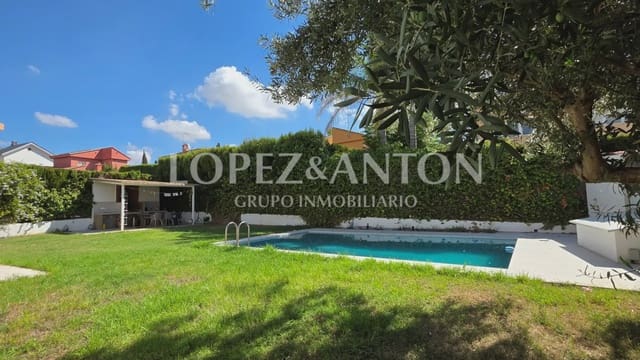 Chalet de 4 habitaciones en L'Eliana en venta con piscina garaje - 590.000 € (Ref: 10078800)