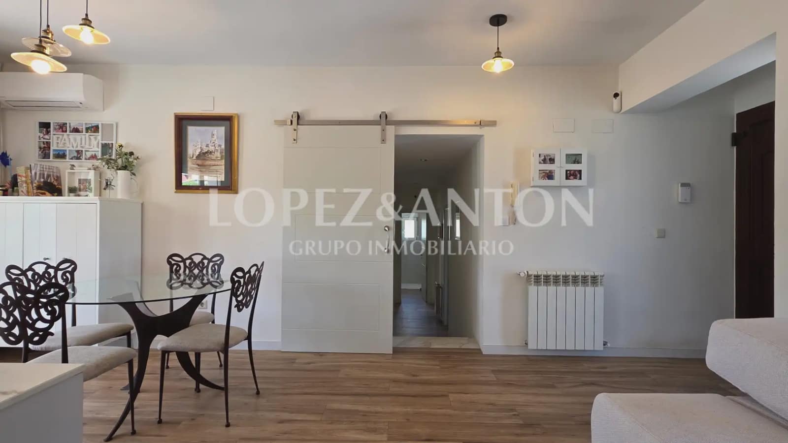Chalet de 4 habitaciones en L'Eliana en venta con piscina garaje - 590.000 € (Ref: 10078800)