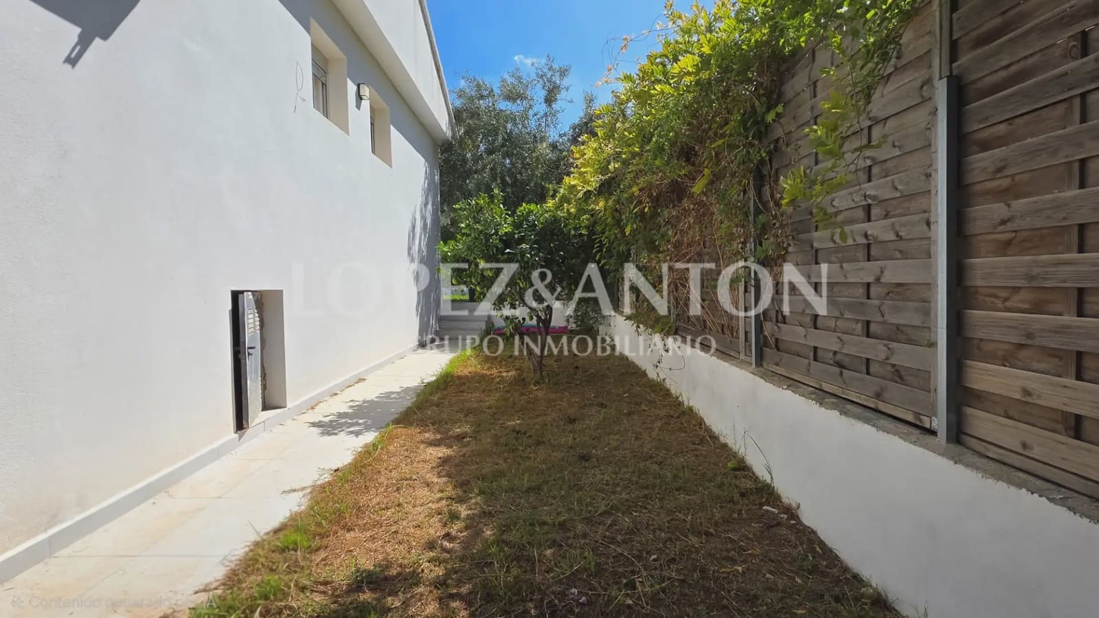 Chalet de 4 habitaciones en L'Eliana en venta con piscina garaje - 590.000 € (Ref: 10078800)