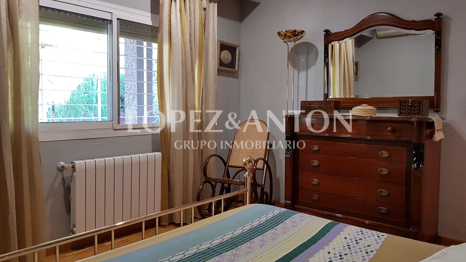 4 slaapkamer Villa te koop in L'Eliana met zwembad garage - € 715.000 (Ref: 10113464)