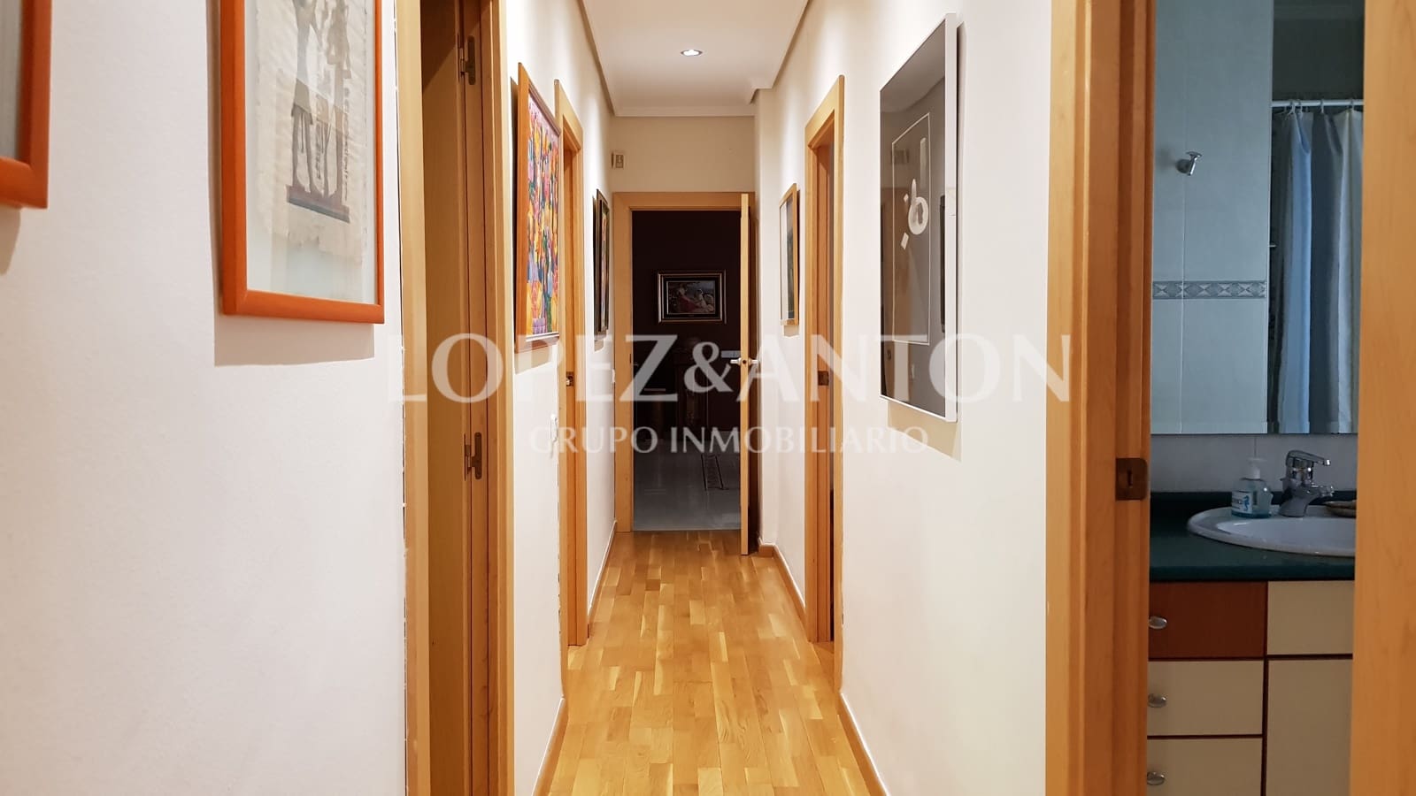 4 slaapkamer Villa te koop in L'Eliana met zwembad garage - € 715.000 (Ref: 10113464)