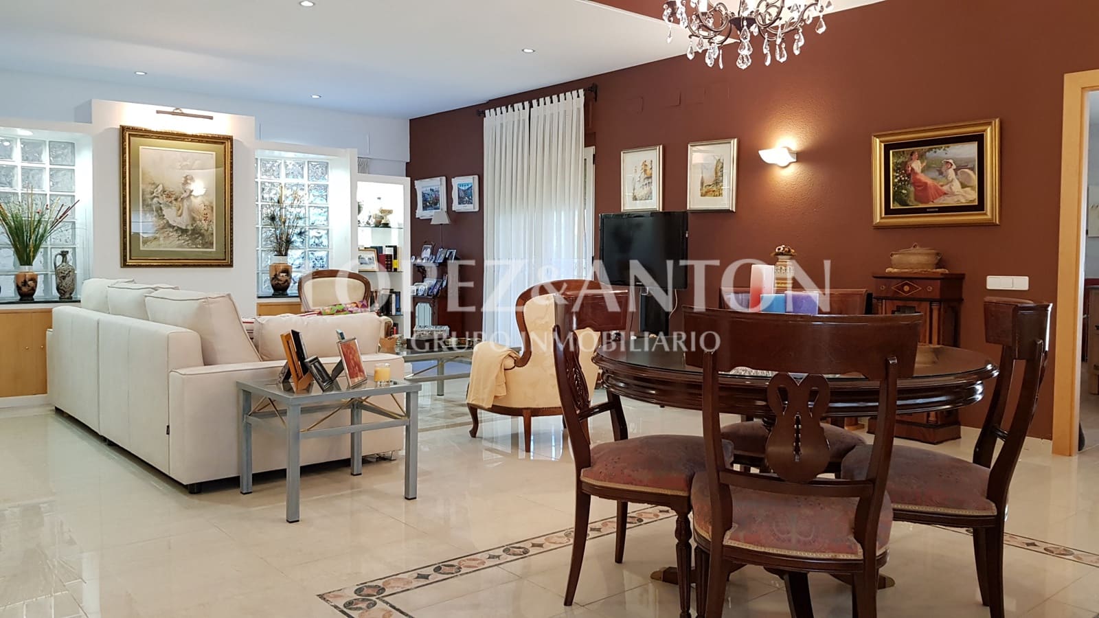 4 slaapkamer Villa te koop in L'Eliana met zwembad garage - € 715.000 (Ref: 10113464)