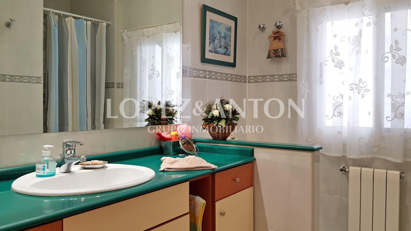 4 slaapkamer Villa te koop in L'Eliana met zwembad garage - € 715.000 (Ref: 10113464)