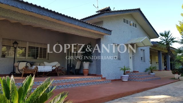 4 sovrum Villa till salu i L'Eliana med pool garage - 715 000 € (Ref: 10113464)
