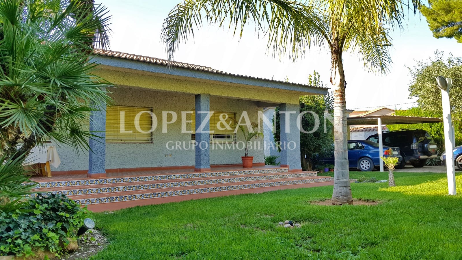 4 slaapkamer Villa te koop in L'Eliana met zwembad garage - € 715.000 (Ref: 10113464)