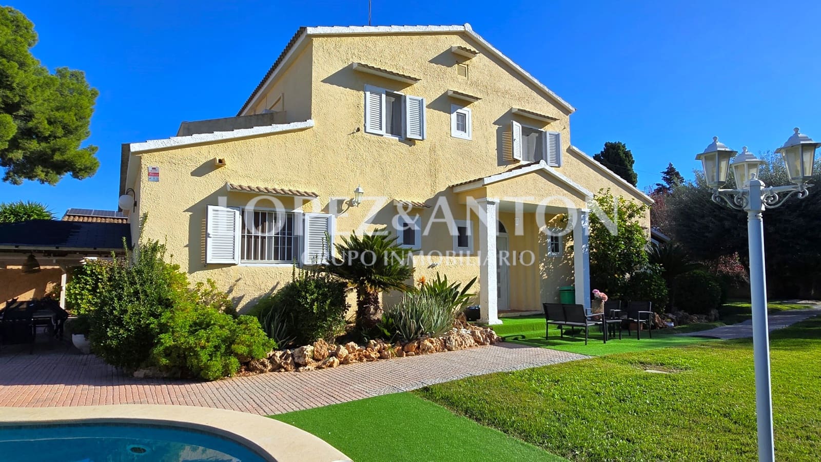 5 bedroom Villa for sale in L'Eliana with pool garage - € 765,000 (Ref: 10172875)