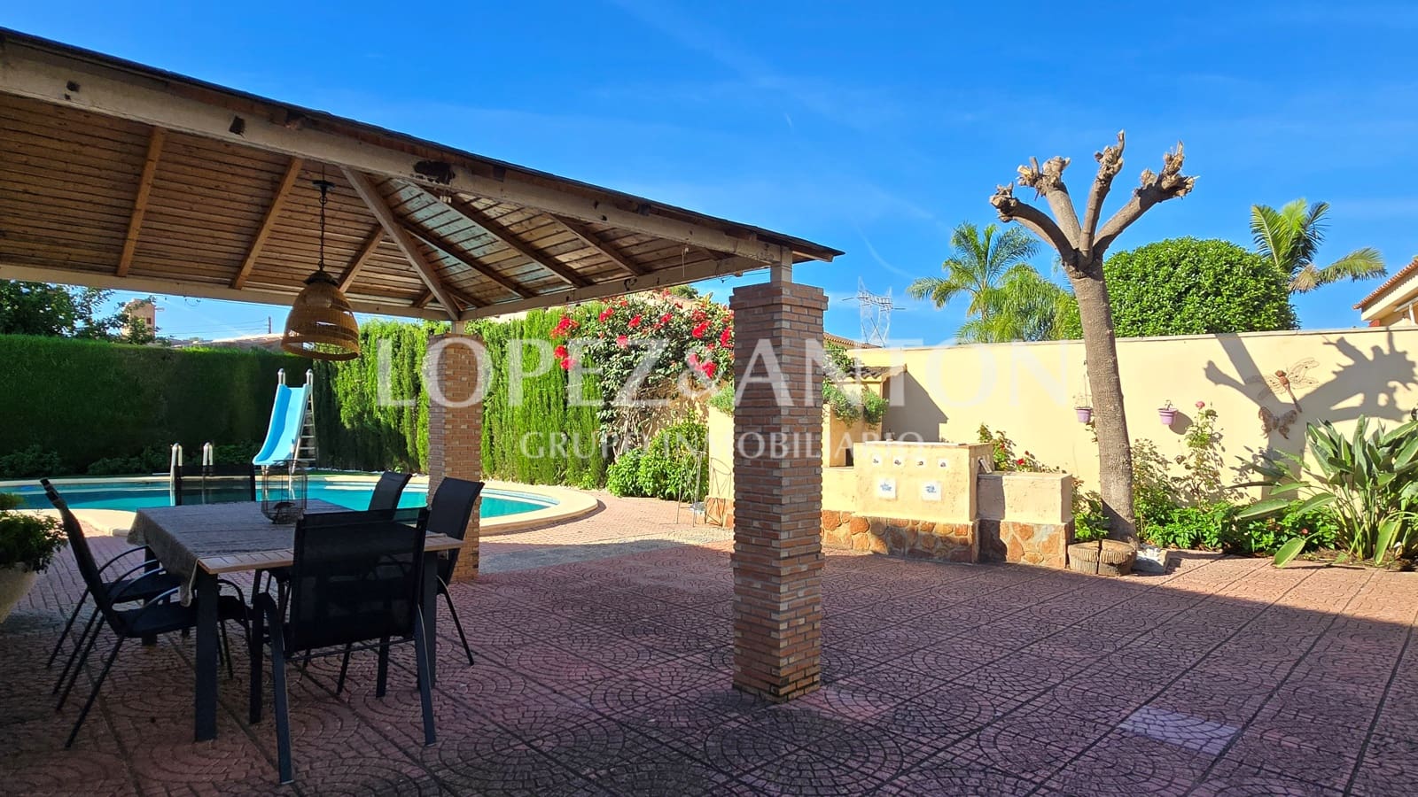 5 bedroom Villa for sale in L'Eliana with pool garage - € 765,000 (Ref: 10172875)