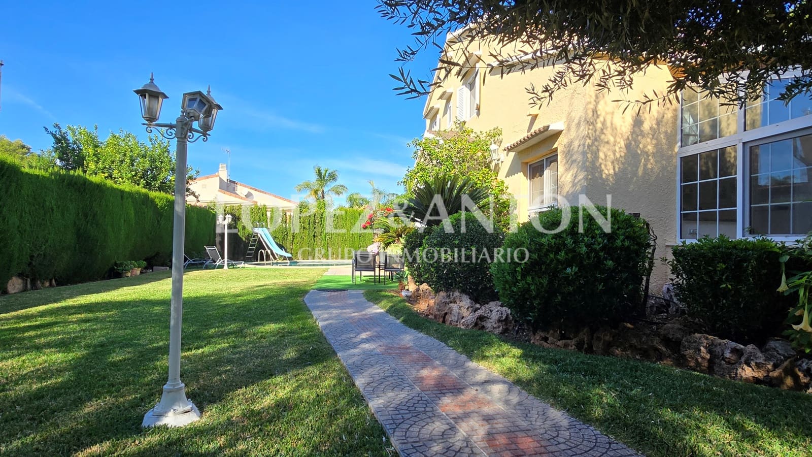 5 bedroom Villa for sale in L'Eliana with pool garage - € 765,000 (Ref: 10172875)