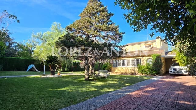 5 soverom Villa til salgs i L'Eliana med svømmebasseng garasje - € 765 000 (Ref: 10172875)