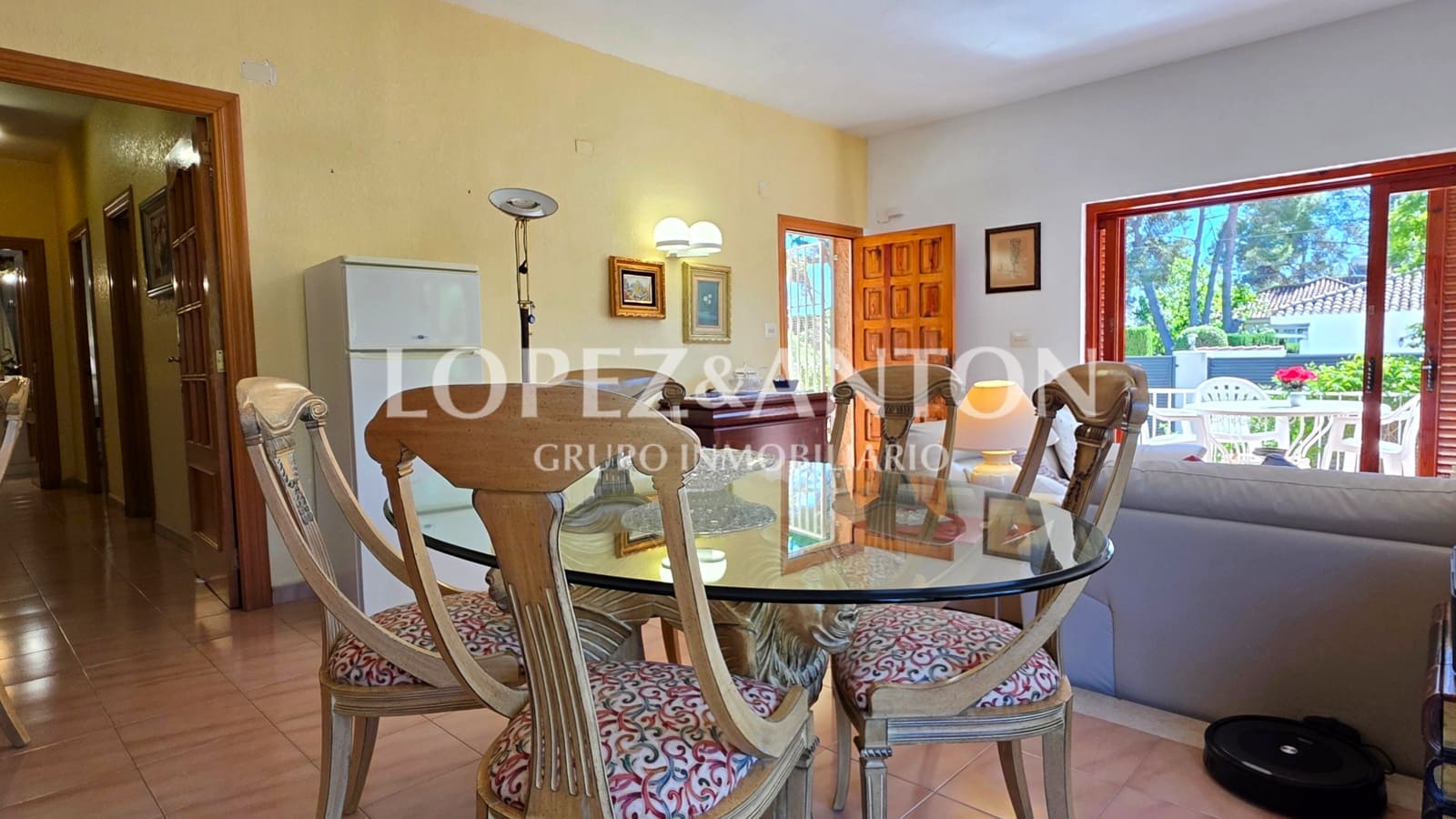 3 soveværelse Villa til salg i L'Eliana med swimmingpool garage - € 890.000 (Ref: 10175508)