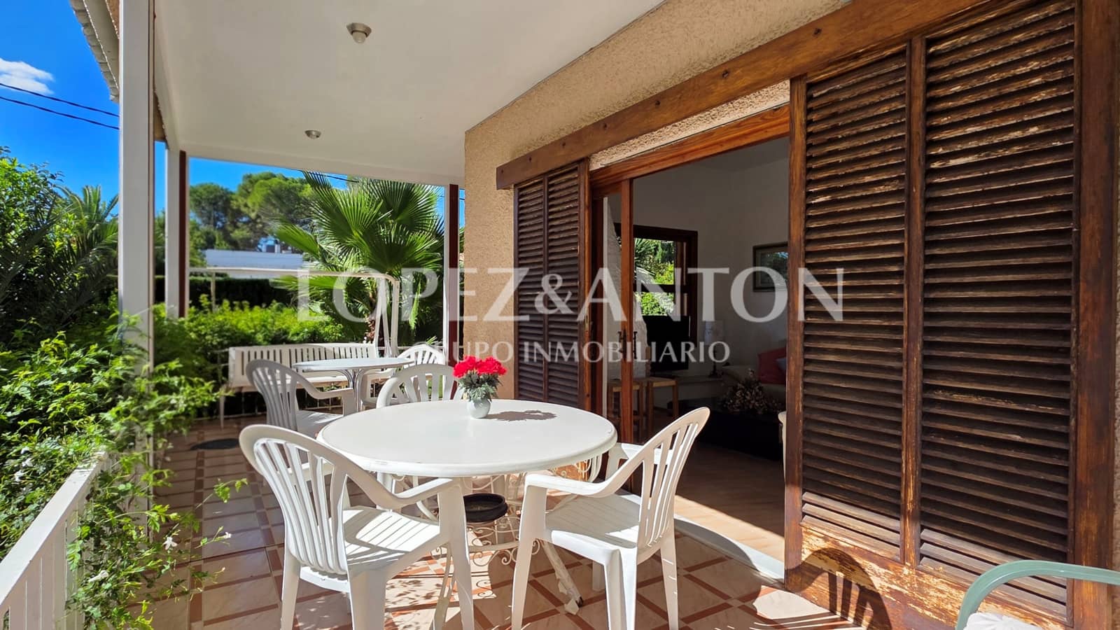 3 soveværelse Villa til salg i L'Eliana med swimmingpool garage - € 890.000 (Ref: 10175508)