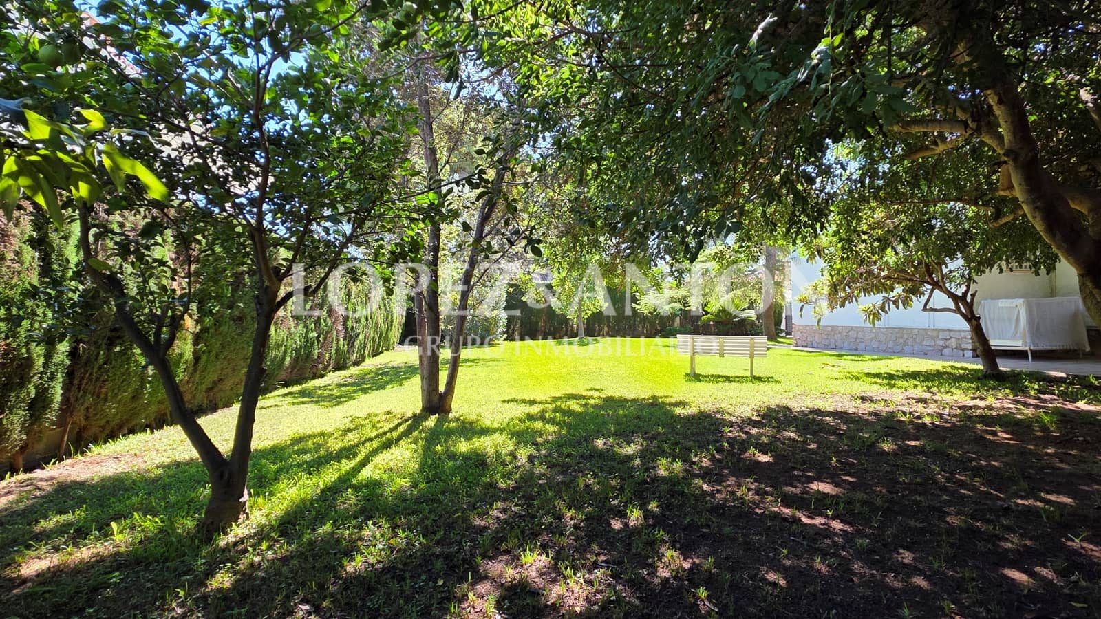 3 soveværelse Villa til salg i L'Eliana med swimmingpool garage - € 890.000 (Ref: 10175508)