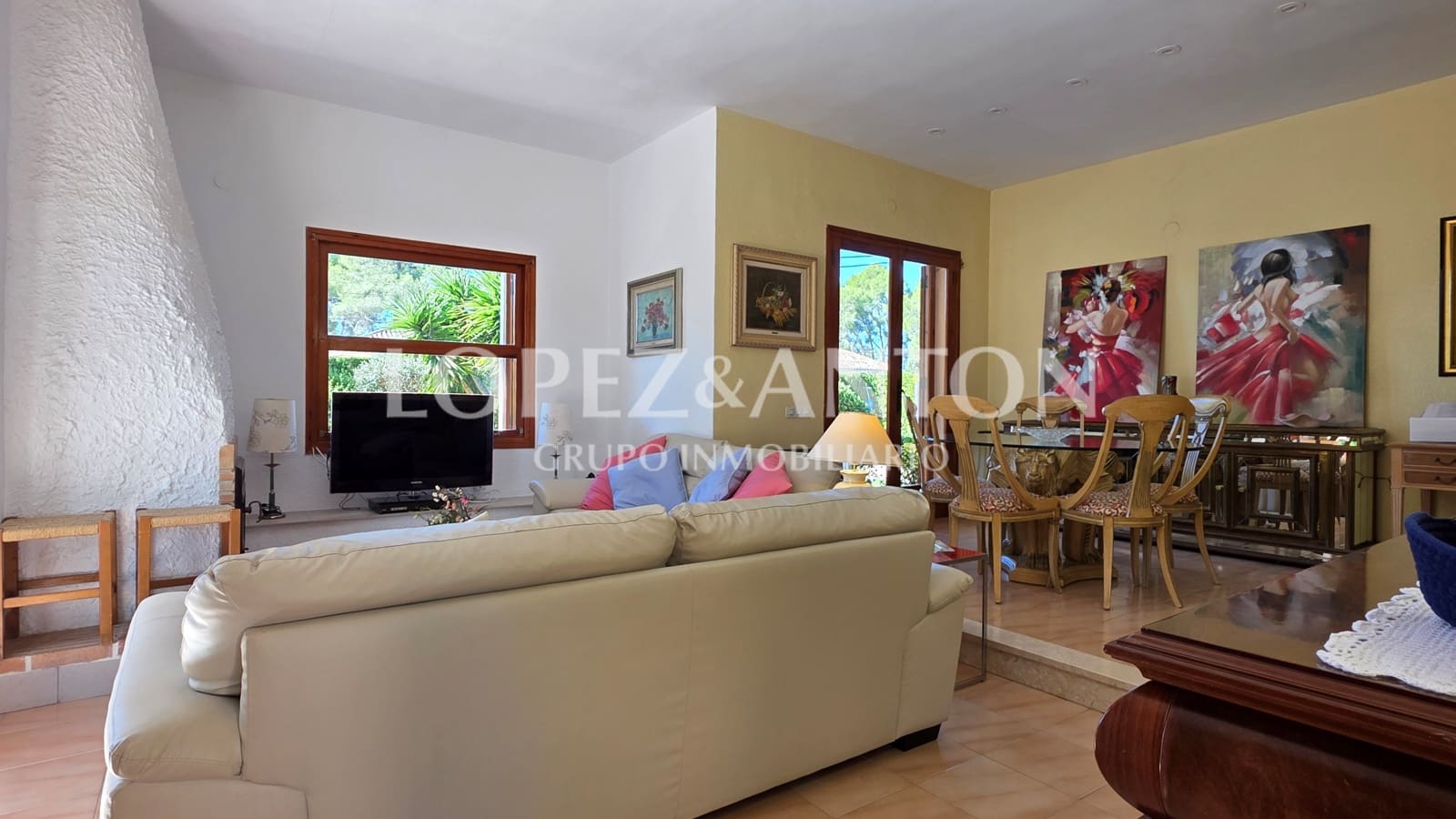 3 soveværelse Villa til salg i L'Eliana med swimmingpool garage - € 890.000 (Ref: 10175508)