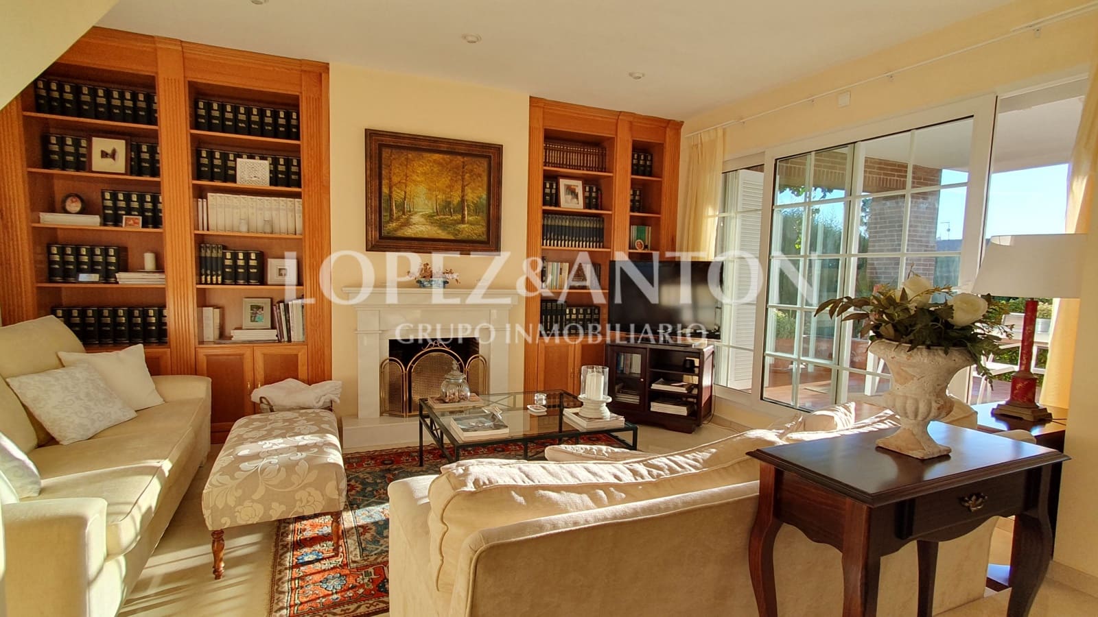 5 bedroom Villa for sale in L'Eliana with pool garage - € 995,000 (Ref: 8054594)