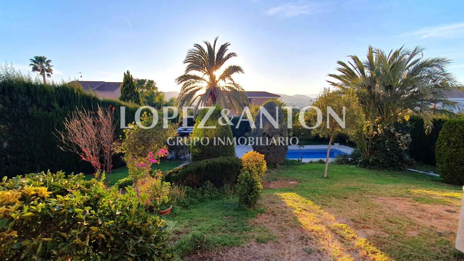 5 bedroom Villa for sale in L'Eliana with pool garage - € 995,000 (Ref: 8054594)