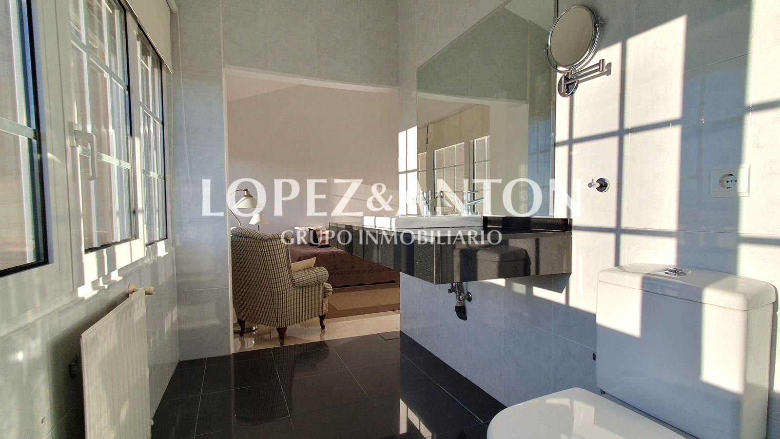 5 bedroom Villa for sale in L'Eliana with pool garage - € 995,000 (Ref: 8054594)