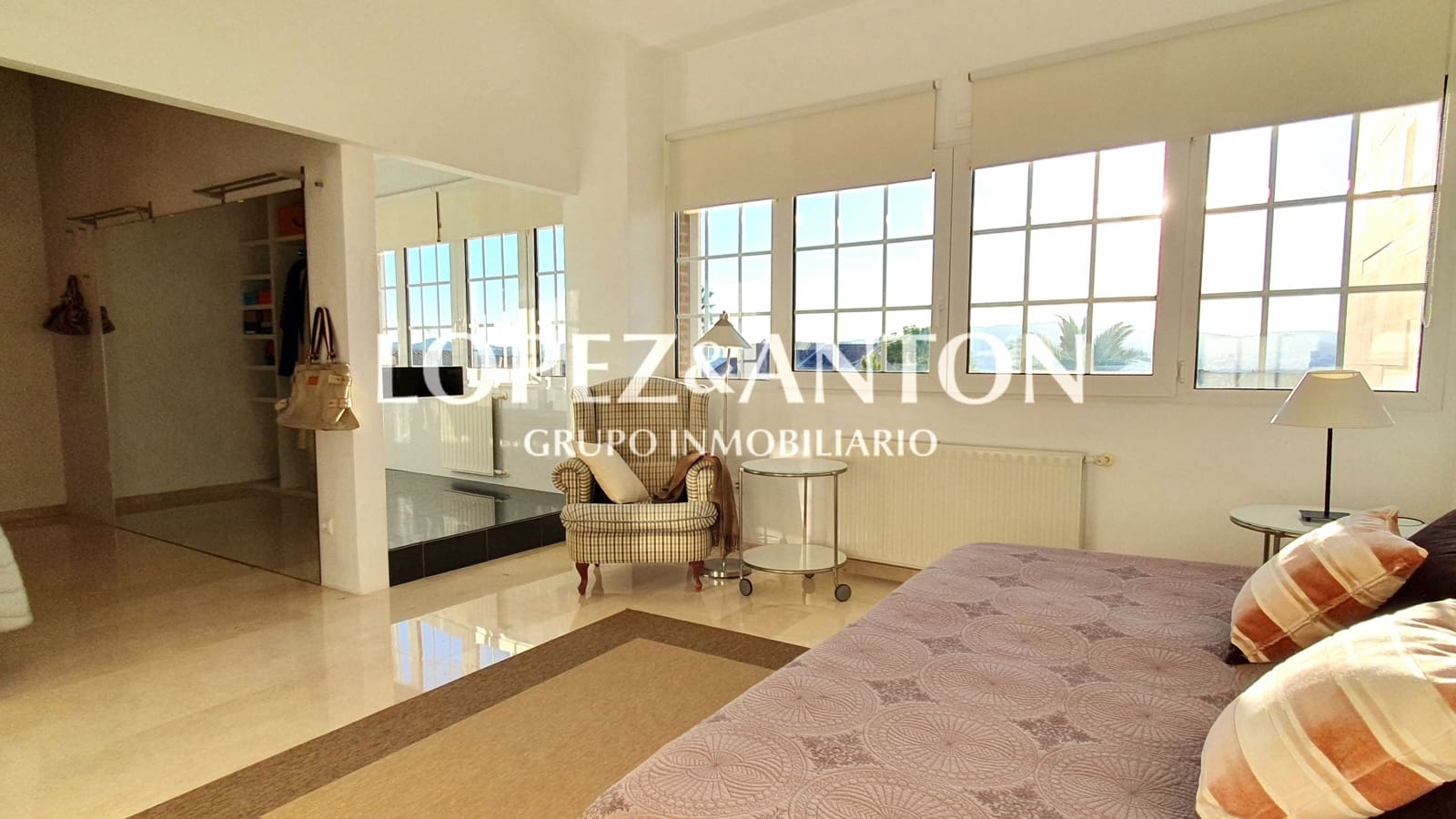 5 bedroom Villa for sale in L'Eliana with pool garage - € 995,000 (Ref: 8054594)