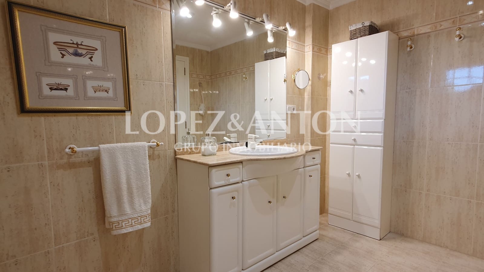 5 bedroom Villa for sale in L'Eliana with pool garage - € 995,000 (Ref: 8054594)