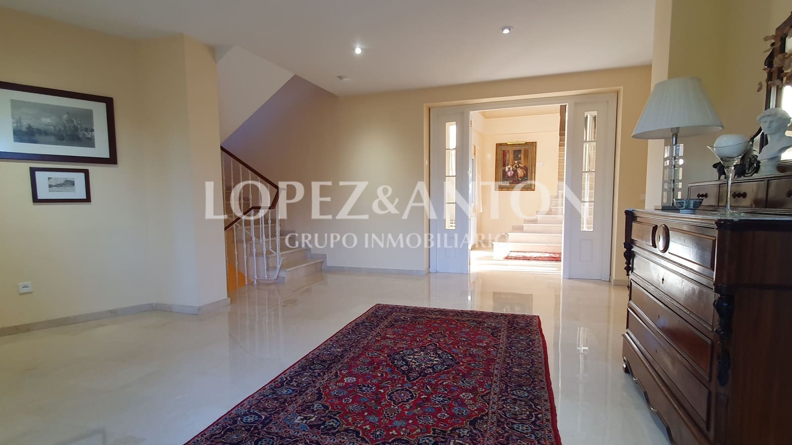 5 bedroom Villa for sale in L'Eliana with pool garage - € 995,000 (Ref: 8054594)