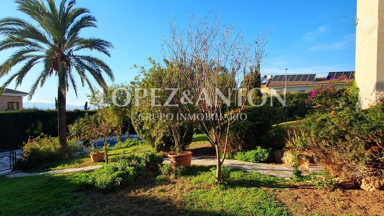 5 bedroom Villa for sale in L'Eliana with pool garage - € 995,000 (Ref: 8054594)