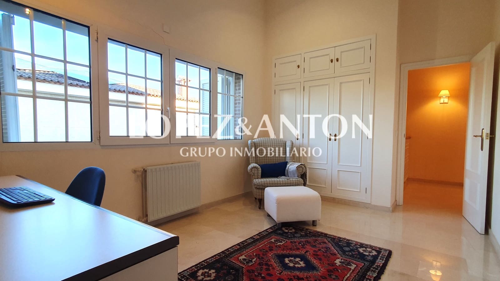 5 bedroom Villa for sale in L'Eliana with pool garage - € 995,000 (Ref: 8054594)