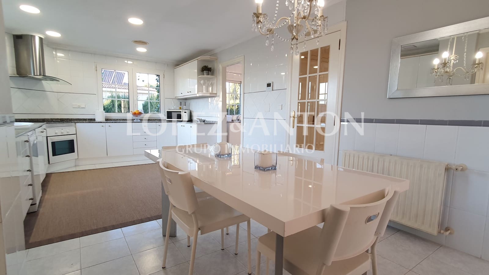 5 bedroom Villa for sale in L'Eliana with pool garage - € 995,000 (Ref: 8054594)