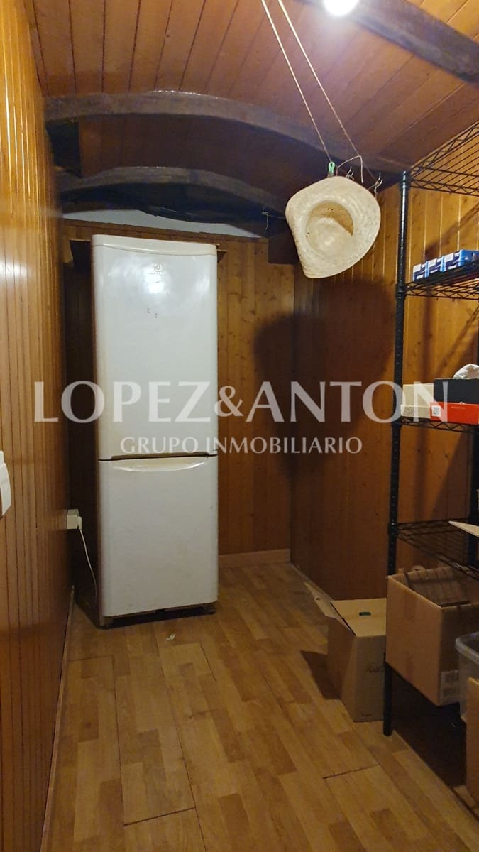 8 soverom Villa til salgs i L'Eliana med svømmebasseng garasje - € 830 000 (Ref: 8316584)