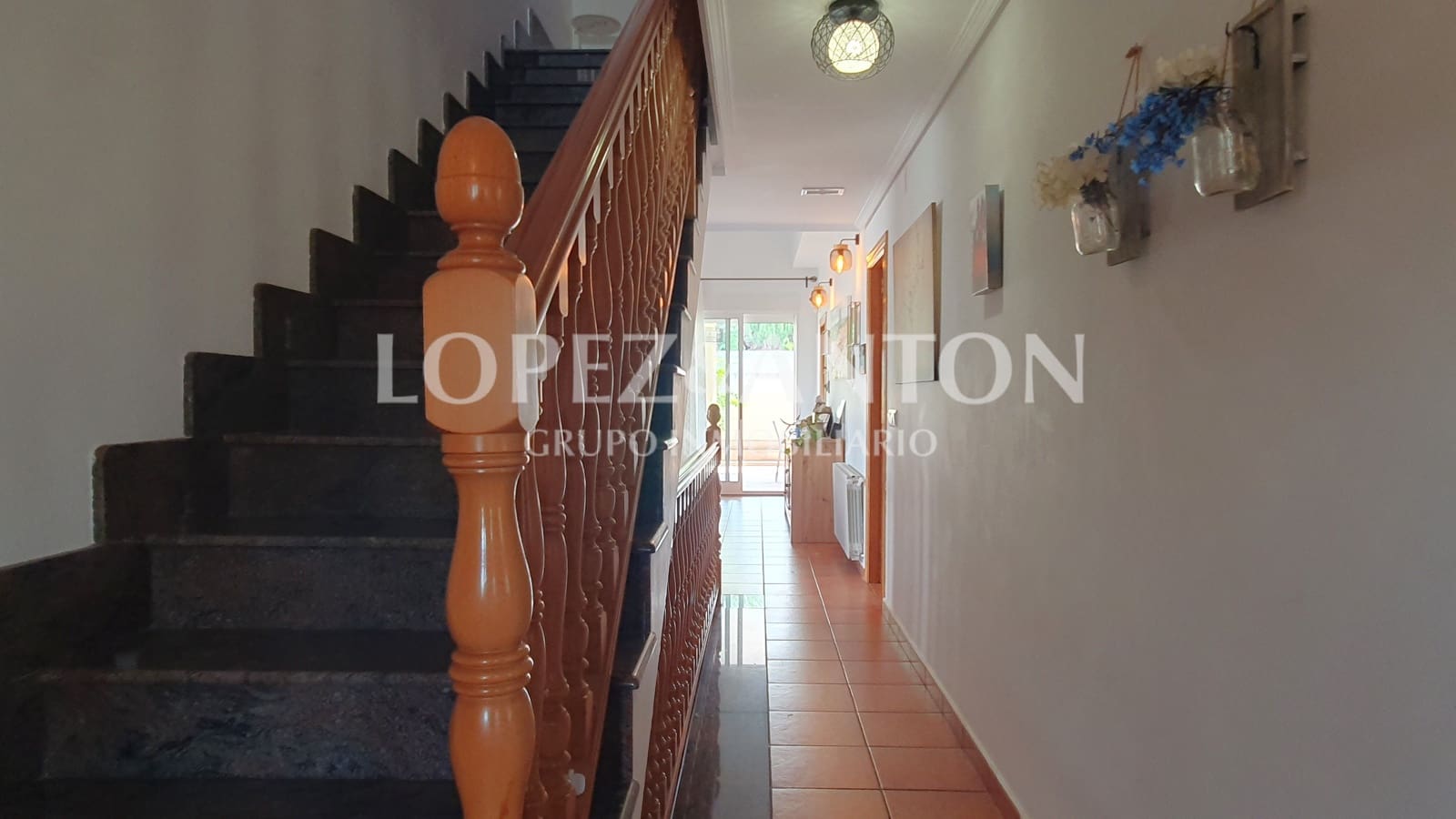 8 soverom Villa til salgs i L'Eliana med svømmebasseng garasje - € 830 000 (Ref: 8316584)