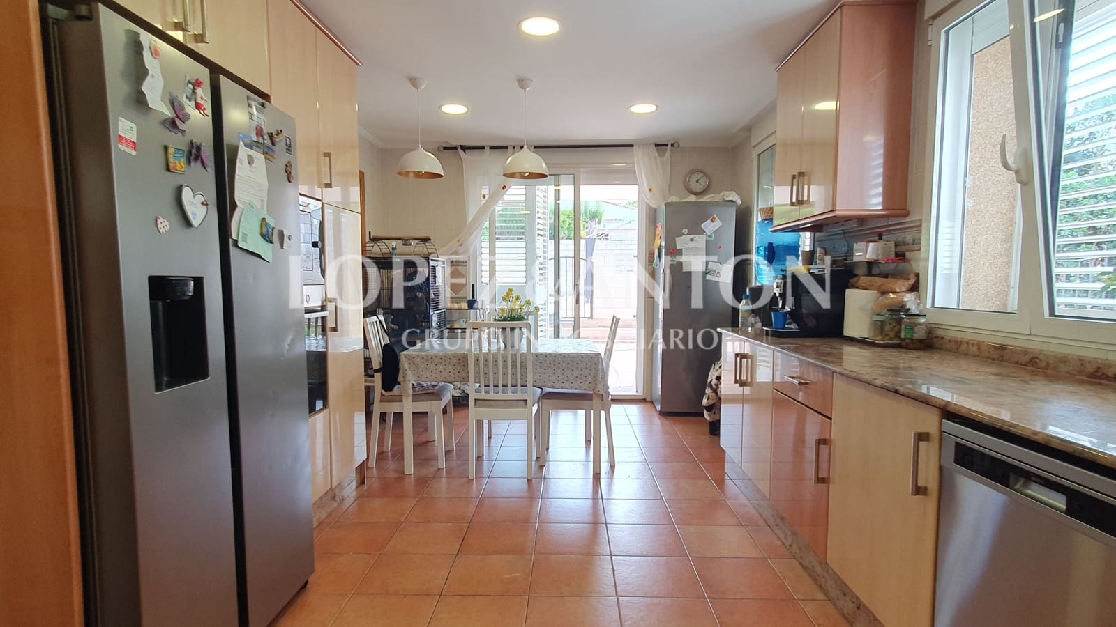 8 soverom Villa til salgs i L'Eliana med svømmebasseng garasje - € 830 000 (Ref: 8316584)