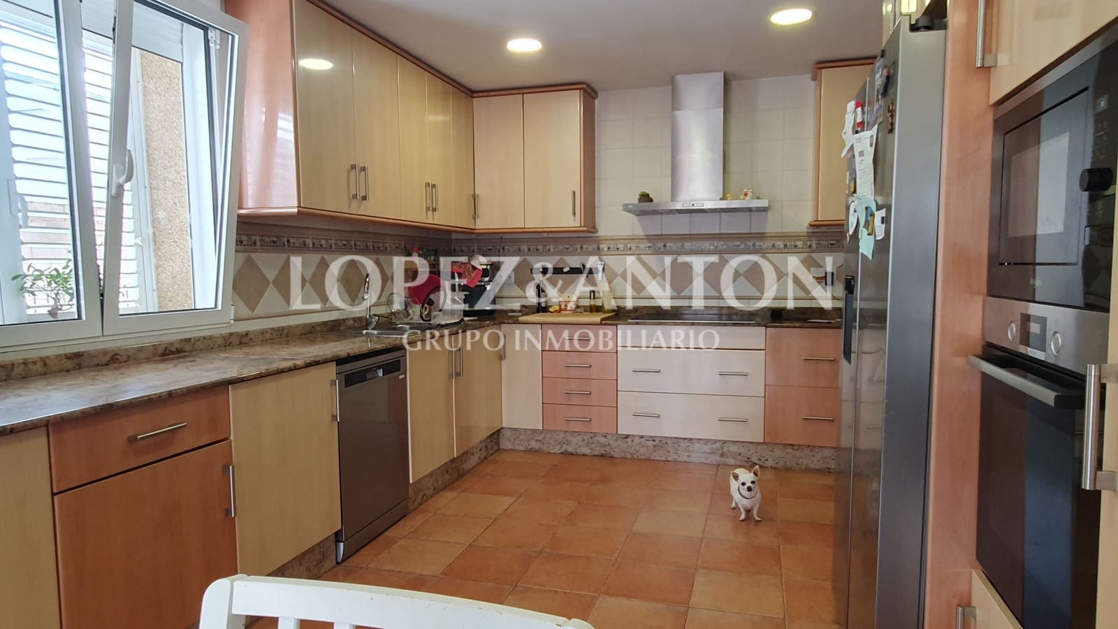 8 soverom Villa til salgs i L'Eliana med svømmebasseng garasje - € 830 000 (Ref: 8316584)