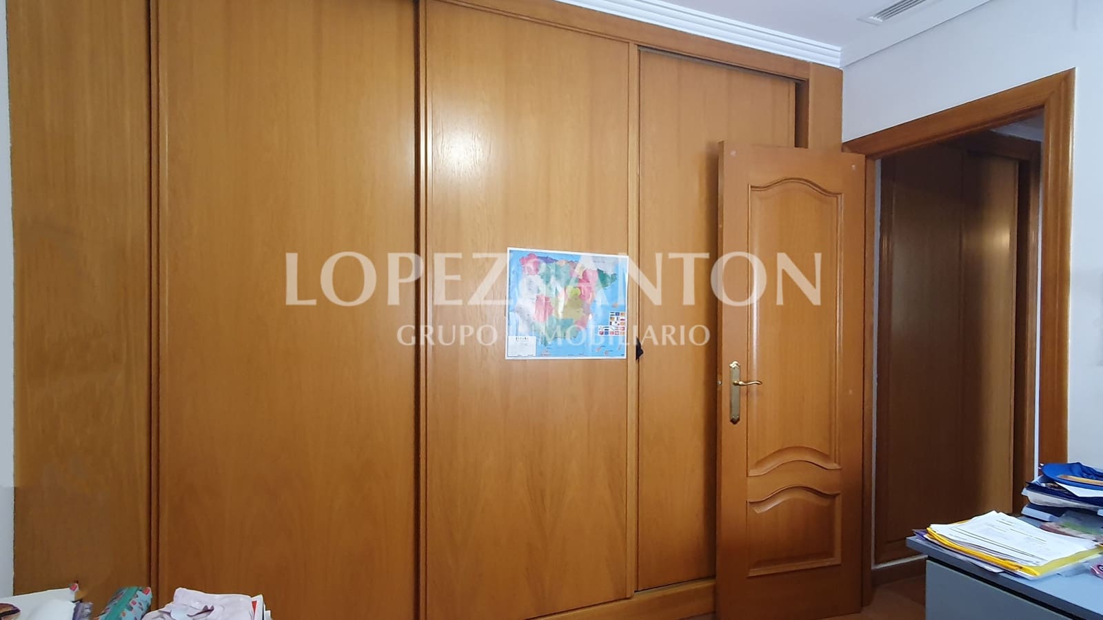 8 soverom Villa til salgs i L'Eliana med svømmebasseng garasje - € 830 000 (Ref: 8316584)