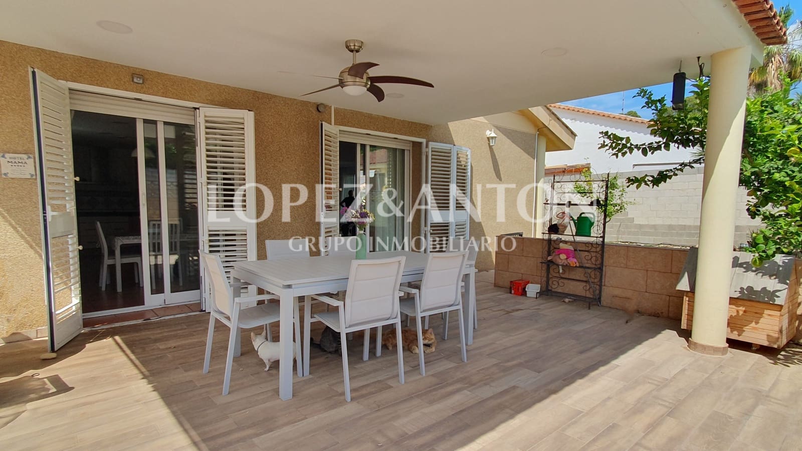 8 soverom Villa til salgs i L'Eliana med svømmebasseng garasje - € 830 000 (Ref: 8316584)