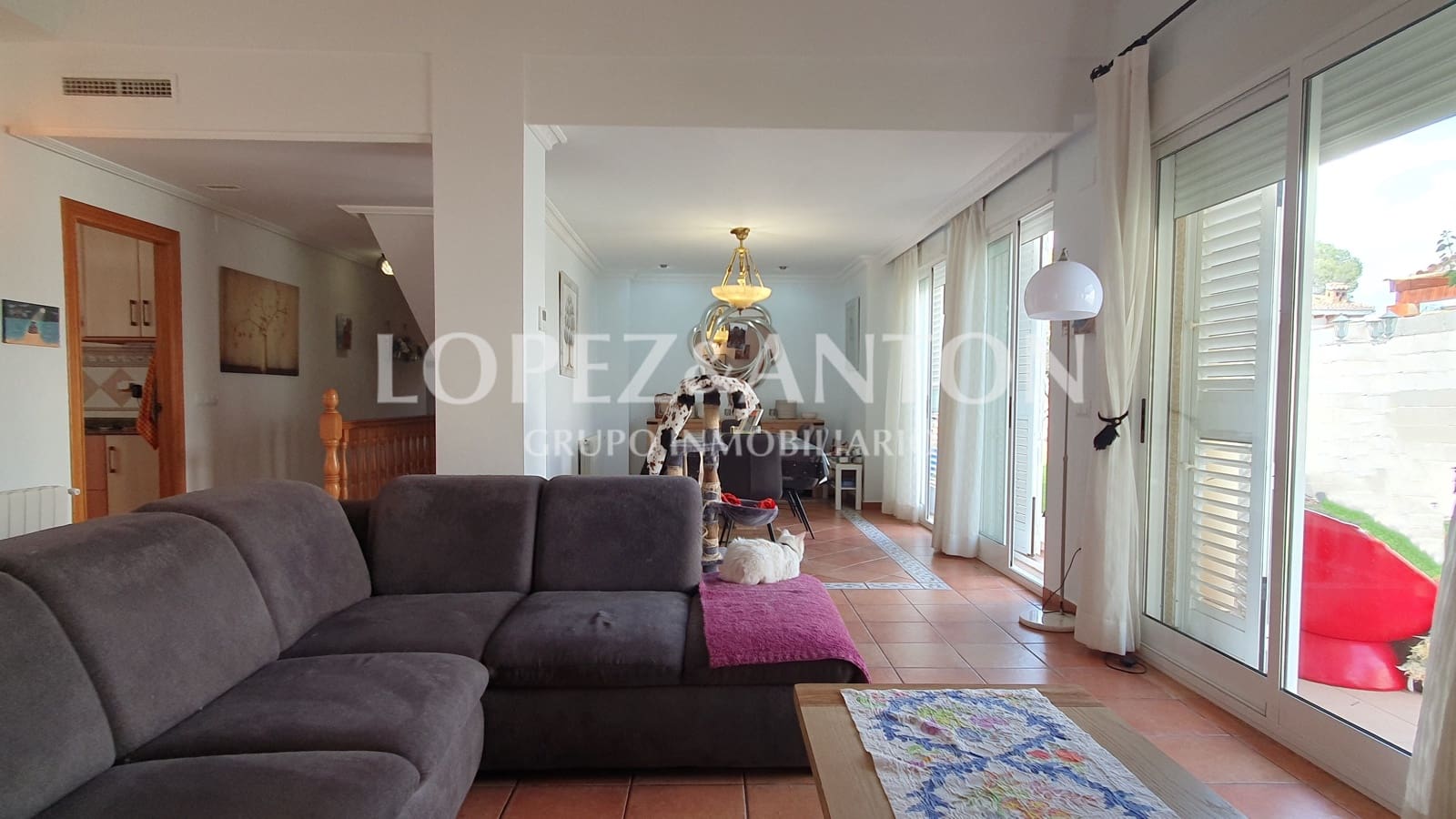 8 soverom Villa til salgs i L'Eliana med svømmebasseng garasje - € 830 000 (Ref: 8316584)