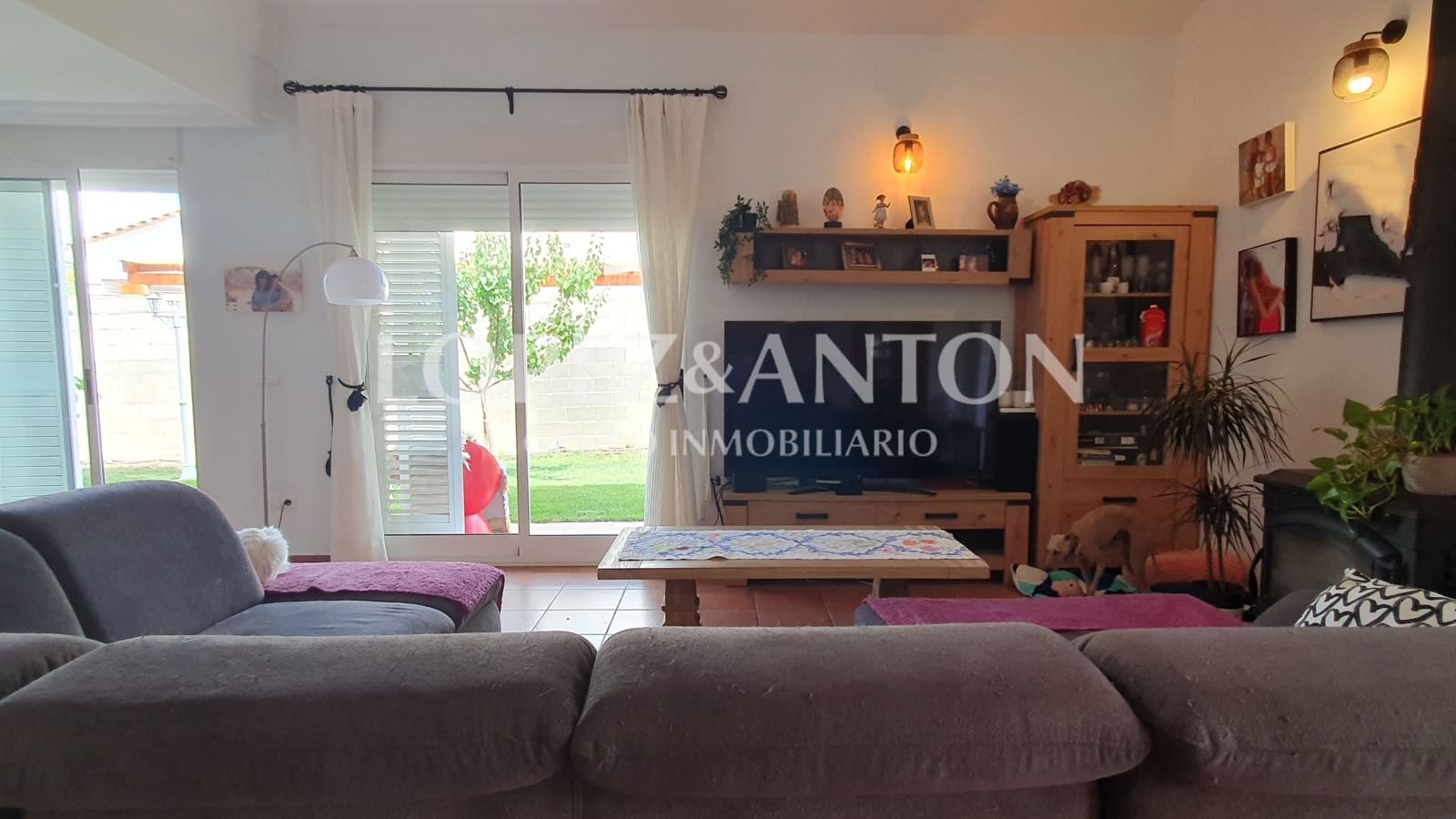 8 soverom Villa til salgs i L'Eliana med svømmebasseng garasje - € 830 000 (Ref: 8316584)