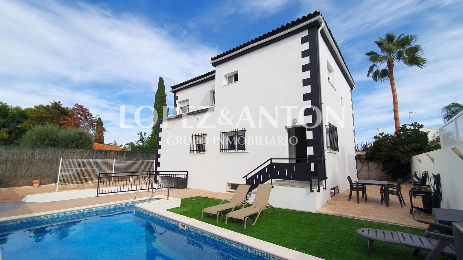 7 soveværelse Villa til salg i L'Eliana med swimmingpool garage - € 480.000 (Ref: 8537953)