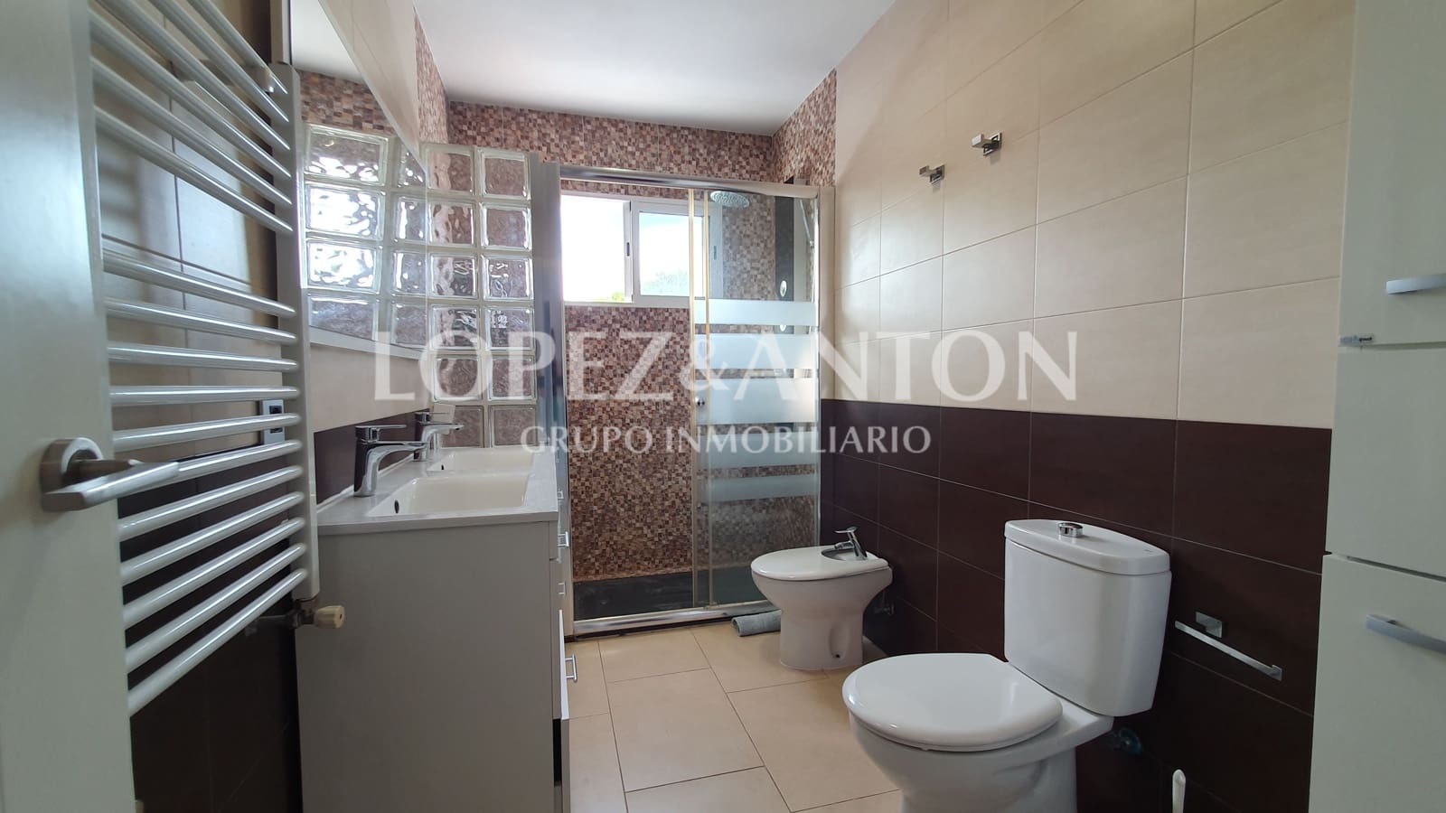 7 soveværelse Villa til salg i L'Eliana med swimmingpool garage - € 480.000 (Ref: 8537953)