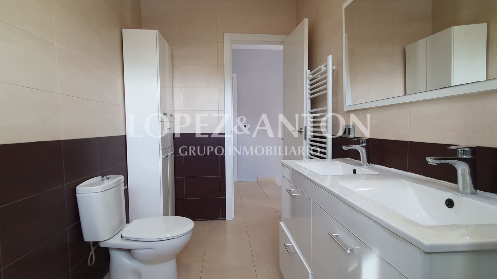 7 soveværelse Villa til salg i L'Eliana med swimmingpool garage - € 480.000 (Ref: 8537953)