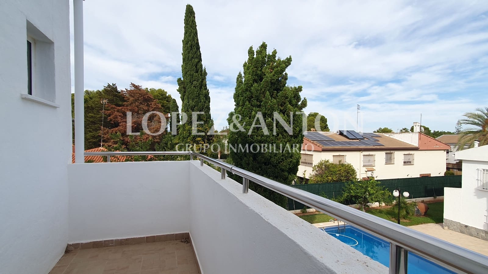 7 soveværelse Villa til salg i L'Eliana med swimmingpool garage - € 480.000 (Ref: 8537953)