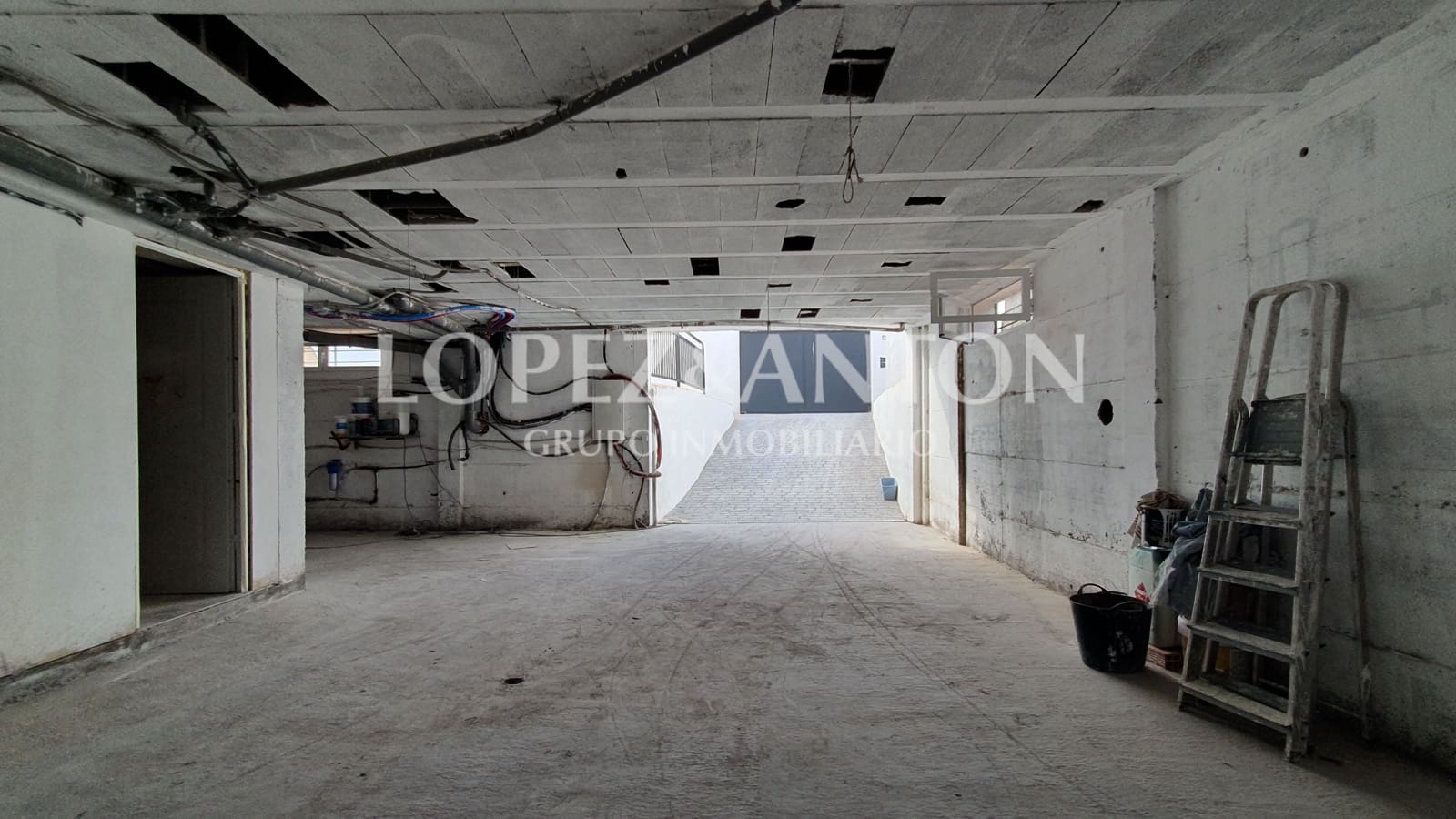 7 soveværelse Villa til salg i L'Eliana med swimmingpool garage - € 480.000 (Ref: 8537953)